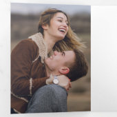 スクリプモダント写真コラージュ結婚式の日付を保存 三つ折り案内状 (内部最初)