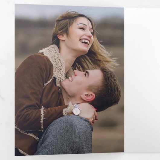 スクリプモダント写真コラージュ結婚式の日付を保存 三つ折り案内状 (内部最初)