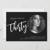 スクリプモダント写真30th誕生日パーティーブラック 招待状 (正面)