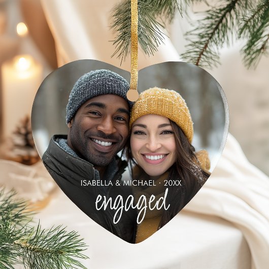スクリプモダント婚約したカップルの写真の休日ハート セラミックオーナメント