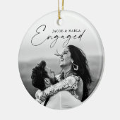 スクリプモダント婚約した2写真の結婚婚約 セラミックオーナメント (左)