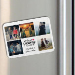 スクリプモダント最高のグラニーEver Photo Collage Gift マグネット<br><div class="desc">祝モダンGranny Ever Photo Collage Gift Magnetと一緒に最高のおばあちゃん！可愛いホットピンクのハートアイコンが最高の横に付いた愛しい引用文「おばあちゃんエバー」が登場。引用文の下で、孫の名前でそれをパーソナライズ。引用文を取り囲み、孫の素敵な5写真コラージュを作成し、この磁石は本当に特別で意味のある形見にする。おばあちゃんのための誕生日または母の日の贈り物として完璧な、この磁石祝は愛と個人的な方法でユニーク彼女の献身。彼女の愛し魅力的た孫の写真や名前を示す大切キッチンに加えて。このフォトマグネットで祖母への愛をユニーク捉えパーソナライズされたて表示する。今すぐ自分の与え体でおばあちゃんに永遠に大切にする！</div>
