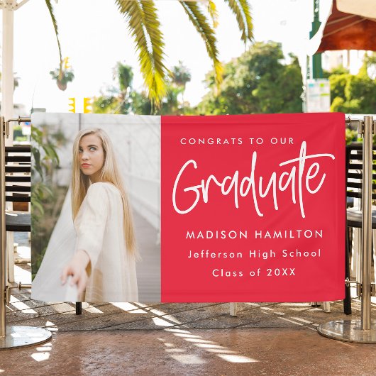 スクリプ名門私立校風のト赤写真の卒業 横断幕