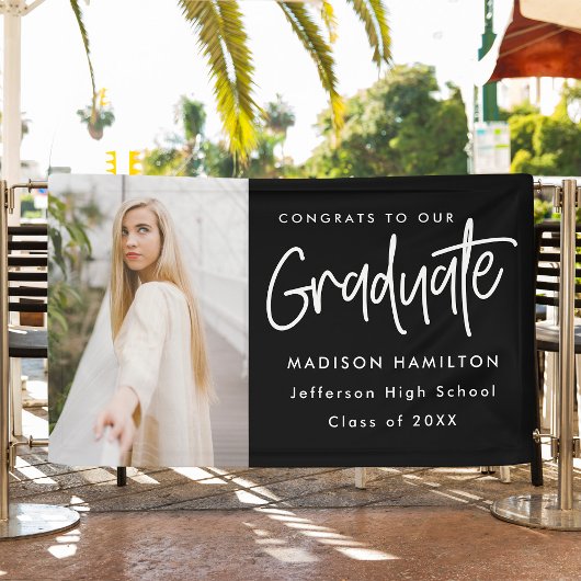 スクリプ名門私立校風のト黒写真の卒業 横断幕