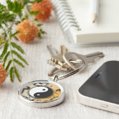 スクロールを持つ青銅色のイン及びヤンと黒くして下さい キーホルダー (側面)