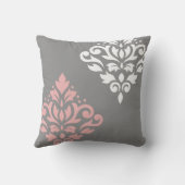 スクロールダマスクアートIピンク白グレー クッション (裏面)