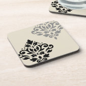 スクロールダマスクアートIブラックグレークリーム コースター (左側)