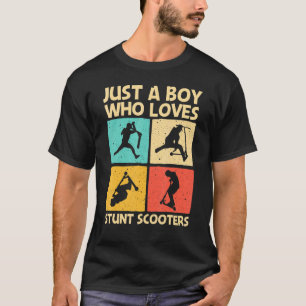スクーカッコいいートをスクーターする少年のためのスタントスクーター Tシャツ