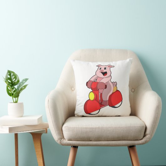 スクーターとのバイクもしくは自転車に乗る人としての豚 クッション (椅子)