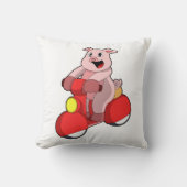 スクーターとのバイクもしくは自転車に乗る人としての豚 クッション (正面)