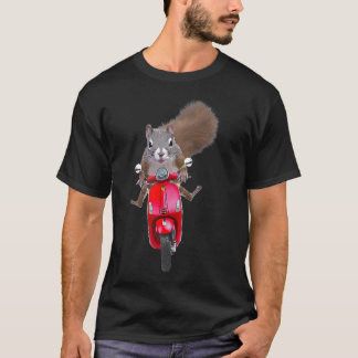スクーターに乗ったリス Tシャツ