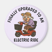 スクーターの老婦人 マグネット (正面)