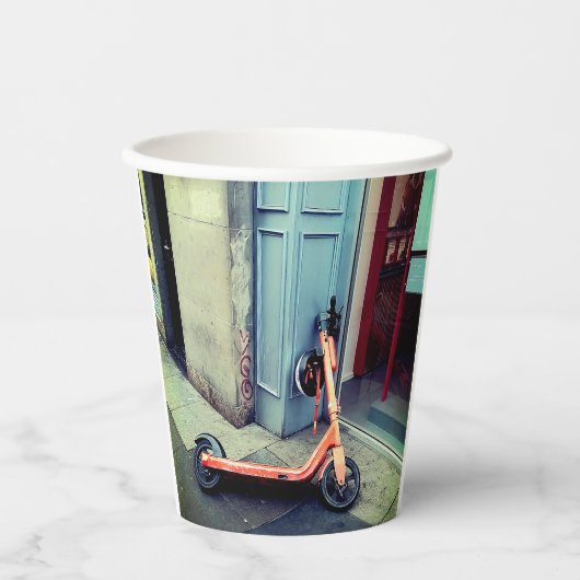 スクーター 紙コップ (正面)