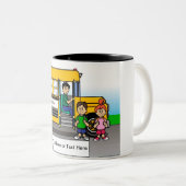 スクーパーソナライズされたルバスドライバー – 男性の漫画 ツートーンマグカップ (正面右)