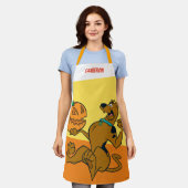 スクービードゥー彫刻かぼちゃ エプロン (着用した状態)