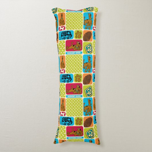 スクービードーの謎のパターン ボディピロー (正面縦)