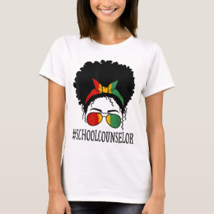 スクールカウンセラーのアフリカ人女性Messy Bun Black彼 Tシャツ
