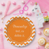 スクールカラーズ – モノグラム山形のオレンジ – 白 – ペーパープレート (パーティー)