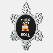 スクールバスドライバー私は転が スノーフレークピューターオーナメント (右)