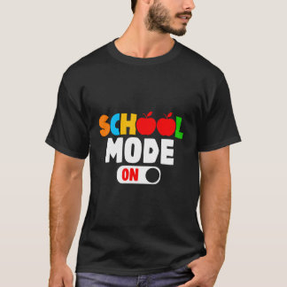 スクールモードオンおもしろい新学期先生スタッド Tシャツ
