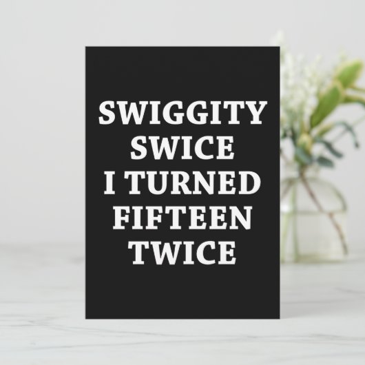 スグおもしろいギティ30歳の誕生日 招待状 (スタンド正面)