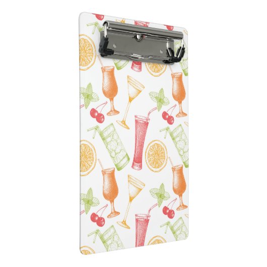 スケッチされたカクテルパターン ミニクリップボード (アングル)