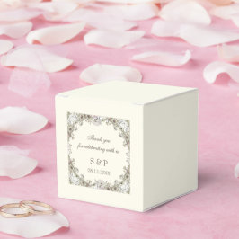 スケッチの花アイボリーロマン結婚ティック フェイバーボックス