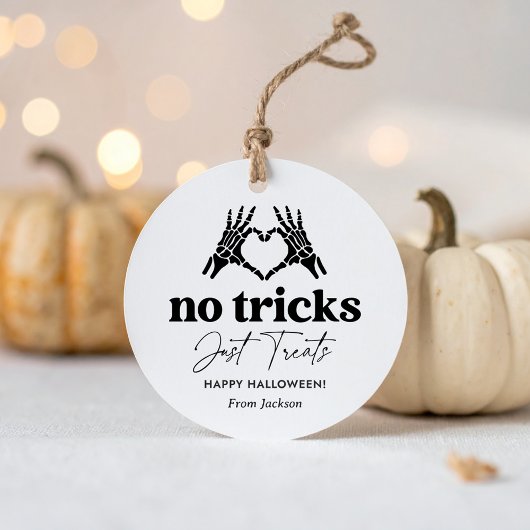 スケルトンの手をハロウィーンで扱うトリックはない フェイバータグ