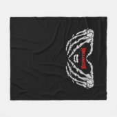 スケルトンの手をハートで折り畳む。おかしなハロウィーン フリースブランケット (正面(横))