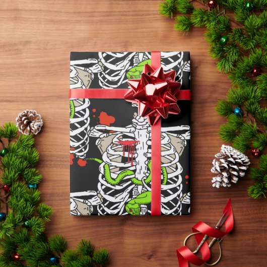 スケルトンの骨の胸部の血のスプラットハロウィーン ラッピングペーパー (クリスマスギフト)