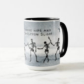 スケルトンスライドをしよう!踊る骸骨たち マグカップ (正面右)