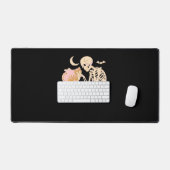 スケルトンハギングキャットハロウィーン猫好きキャットクラス デスクマット (キーボード&マウス)