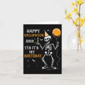 スケルトンハッピーハローウィンとYesそれが私の誕生日 カード (黄色い花)