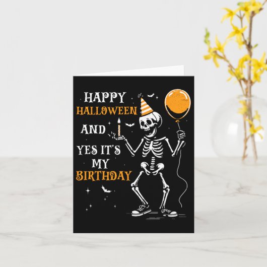 スケルトンハッピーハローウィンとYesそれが私の誕生日 カード (黄色い花)