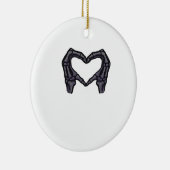 スケルトンハンドによるハートの形成 セラミックオーナメント (右)