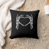 スケルトンハンドハートサインレトロハロウィーンの衣装 クッション (ブランケット)