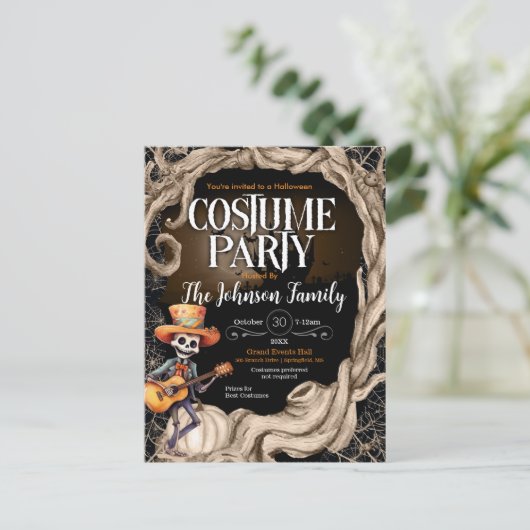 スケルトンブラックハロウィーンの衣装パーティの招待状 インビテーションポストカード (スタンド正面)