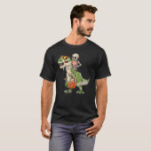 スケルトン乗馬の恐竜ハロウィンキャンディースイーツ Tシャツ (正面フル)
