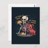 スケルトン食べのおもしろいはタコスとペットの犬 ポストカード (正面/裏面)