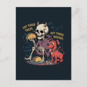 スケルトン食べのおもしろいはタコスとペットの犬 ポストカード (正面)