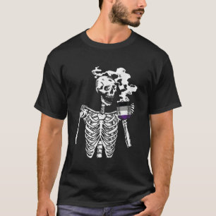 スケルトン飲みコーヒーアスコリュアルプライドスカルLGBTQ Tシャツ
