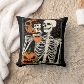 スケルトン飲みコーヒーラバーハロウィーンスカル クッション (ブランケット)