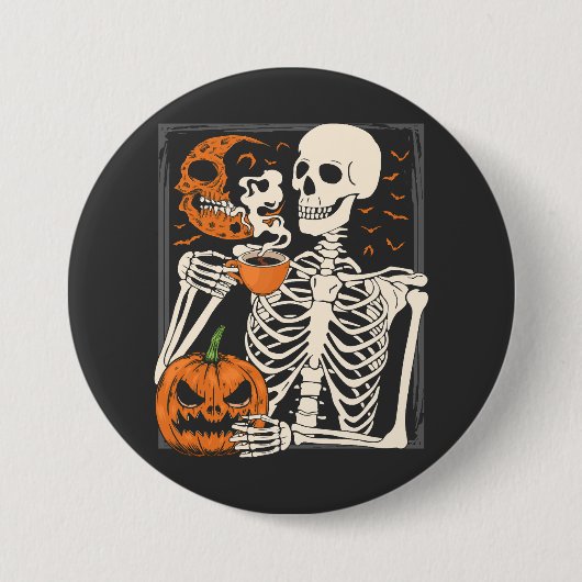スケルトン飲みコーヒーラバーハロウィーンスカルRO 缶バッジ (正面)