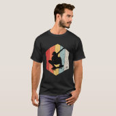 スケーターが楽しむ スケートボードとスケーター Tシャツ (正面フル)