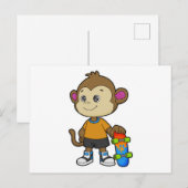 スケーターとしてスケートボードに乗るサル ポストカード (正面/裏面)