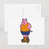 スケーターとして楽しむ豚 インラインスケート付き ポストカード (正面/裏面)