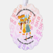 スケーターパークおもしろいガールバースデーパーティー オーナメントカード (左)
