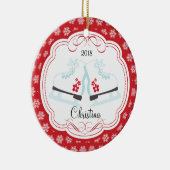 スケートで滑るは日付がついたクリスマスのオーナメントアイススケートします セラミックオーナメント (右)