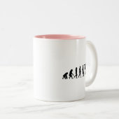 スケートボーダーのスケートボードをするおもしろいなギフトの進化 ツートーンマグカップ (正面右)