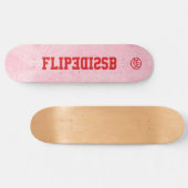 スケートボーダーの裏返実在し側 スケートボード (横)